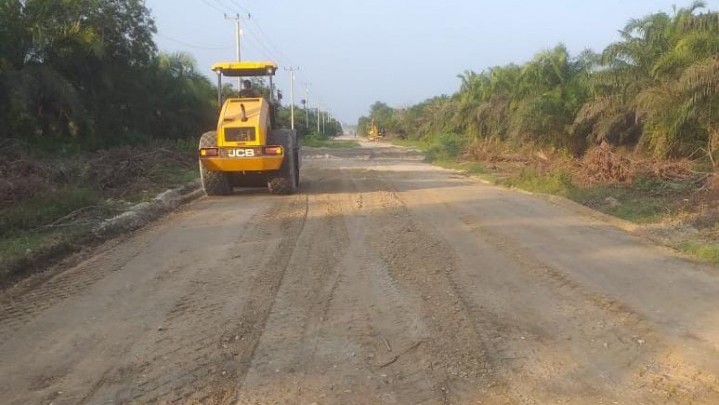 Ruas Jalan Provinsi di Riau Diklaim 70 Persen dalam Kondisi Baik Ruas Jalan Provinsi di Riau Diklaim 70 Persen dalam Kondisi Baik