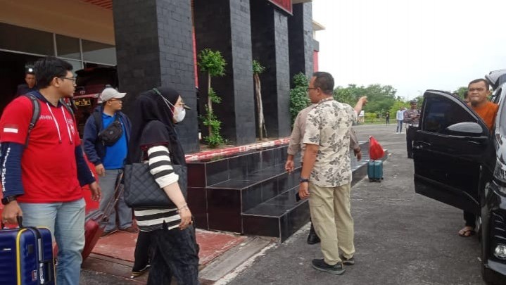 Pejabat Meranti Jalani Pemeriksaan di Mapolres dan akan di berangkatkan ke Jakarta