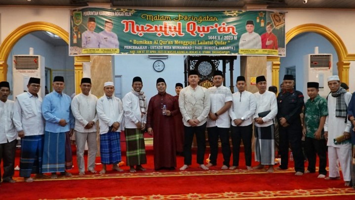 Wabup Rohil Perjelas Pentingnya Peringatan Nuzul Qur'an Wabup Rohil Perjelas Pentingnya Peringatan Nuzul Qur'an