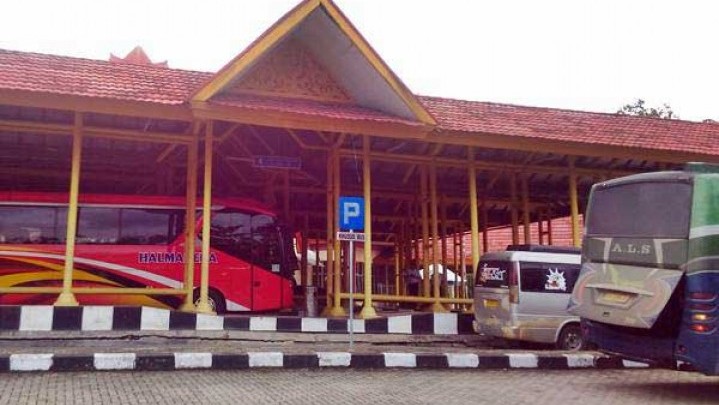 Dishub Riau: Tidak Ada Kenaikan Tarif Angkutan Mudik Kelas Ekonomi Dishub Riau: Tidak Ada Kenaikan Tarif Angkutan Mudik Kelas Ekonomi