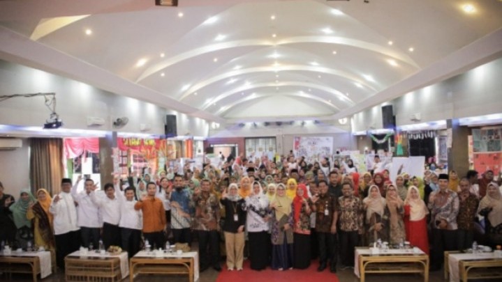Lokakarya 7 Panen Hasil Belajar Diapresiasi Bupati Kasmarni Lokakarya 7 Panen Hasil Belajar Diapresiasi Bupati Kasmarni