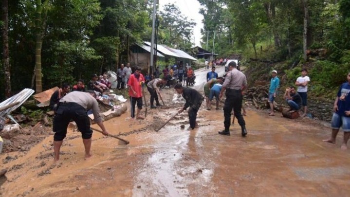 Longsor di Sawahlunto, Satu Keluarga Jadi Korban