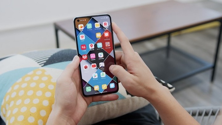 Bea Cukai Deteksi Puluhan Joki IMEI HP Bekas dari Luar Negeri di Batam