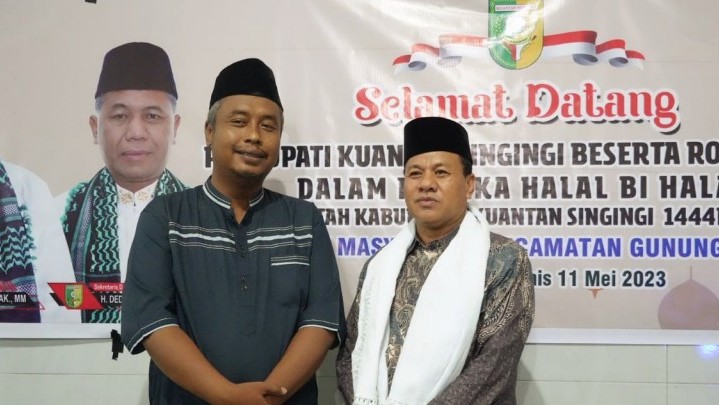 Guru Desa Gunung Kuansing Dapat Hadiah Umrah Gratis Guru Desa Gunung Kuansing Dapat Hadiah Umrah Gratis