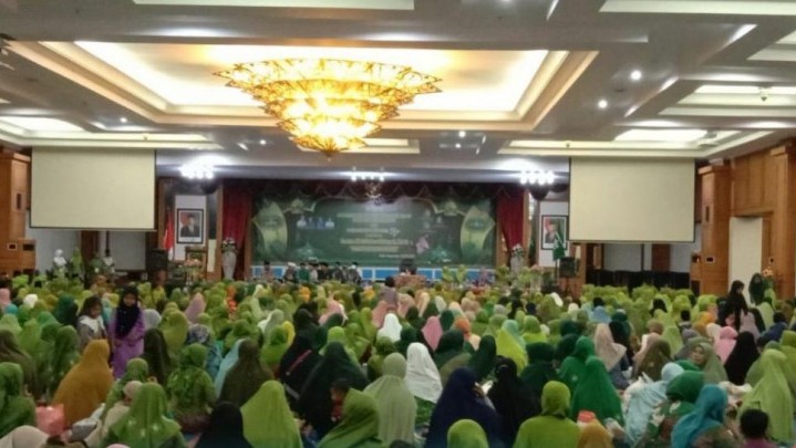 Pengurus PC Muslimat NU Rohul Periode 2022-2027 Dilantik