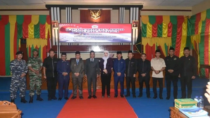 Wabup dan Anggota Dewan mengundurkan Diri, DPRD Lingga Gelar Paripurna Wabup dan Anggota Dewan mengundurkan Diri, DPRD Lingga Gelar Paripurna