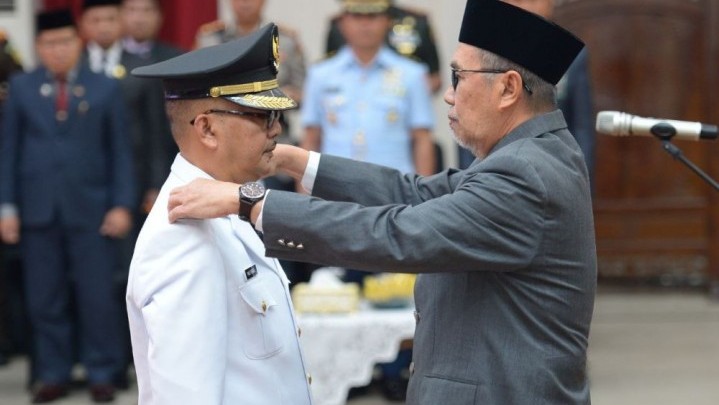 Gubri Syamsuar Beri Tugas Penting pada Pj Bupati Kampar Firdaus