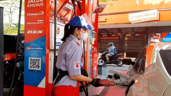 Pembatasan Pembelian BBM Subsidi Pakai MyPertamina Mulai Berlaku di Sumbar Pembatasan Pembelian BBM Subsidi Pakai MyPertamina Mulai Berlaku di Sumbar