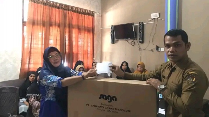 Belum Genap Dua Tahun Menjabat, Begini Respon Masyarakat Terhadap Kades Tambang Kampar