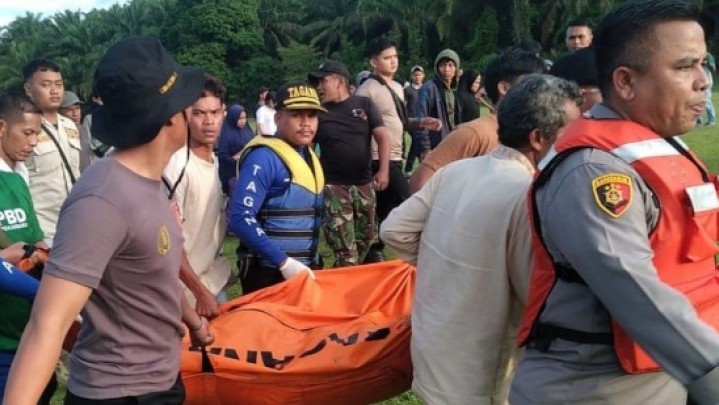 Akhirnya Mahasiswa PCR yang Tenggelam di Sungai Kampar Ditemukan