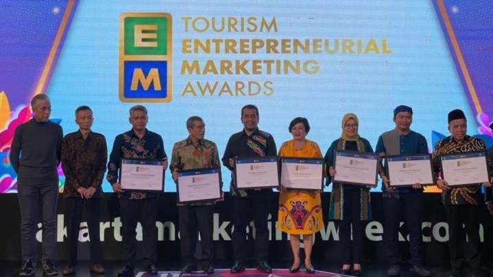 Penghargaan Tourism Entrepreneurial Recognition 2023 Diraih Festival Subayang Penghargaan Tourism Entrepreneurial Recognition 2023 Diraih Festival Subayang