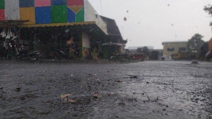 Potensi Hujan Terjadi di Beberapa Wilayah Riau Malam Ini
