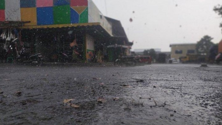Potensi Hujan Terjadi di Beberapa Wilayah Riau Malam Ini Potensi Hujan Terjadi di Beberapa Wilayah Riau Malam Ini