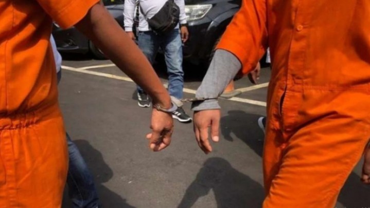 Polisi Ringkus Pemuda Pencuri Pakaian di Koto Tangah Padang Polisi Ringkus Pemuda Pencuri Pakaian di Koto Tangah Padang