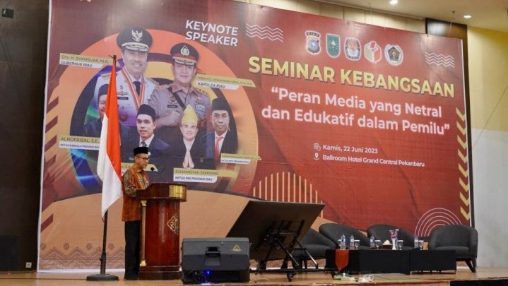 Orang Dekat Gubri: Media Sebagai Pilar Demokrasi