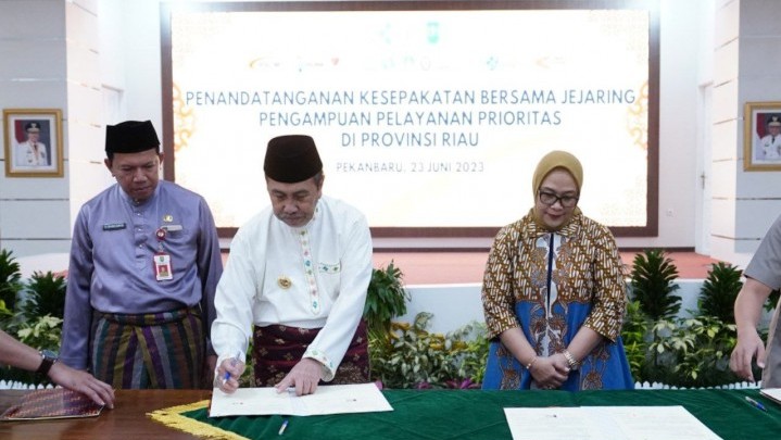 Ini yang Dilakukan Pemprov Riau Atasi Masalah Penyakit Berat Tak Bisa Ditangani di Riau Ini yang Dilakukan Pemprov Riau Atasi Masalah Penyakit Berat Tak Bisa Ditangani di Riau
