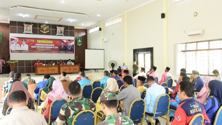 Relawan Pemadam Kebakaran akan Dibentuk di Seluruh Desa di Bengkalis Relawan Pemadam Kebakaran akan Dibentuk di Seluruh Desa di Bengkalis