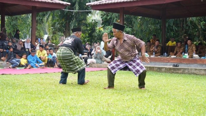 Festival Silek Pangean Dapat Bantuan Pemkab Kuansing