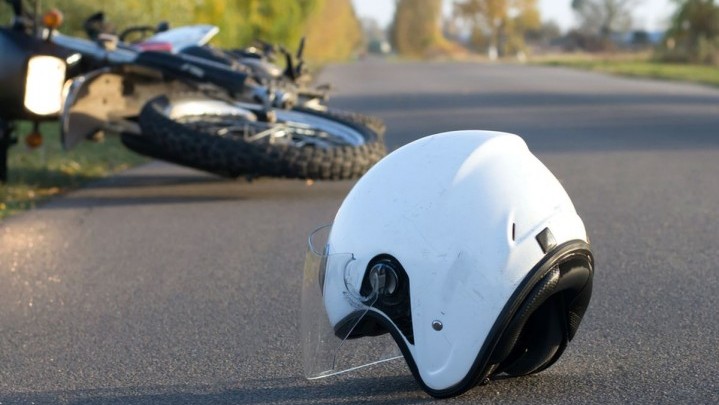 Truk di Dharmasraya Tabrak Pengendara Sepeda Motor hingga Tewas Truk di Dharmasraya Tabrak Pengendara Sepeda Motor hingga Tewas