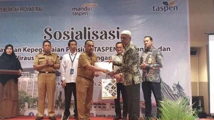 PNS Pemprov Riau Berkurang 32 Orang