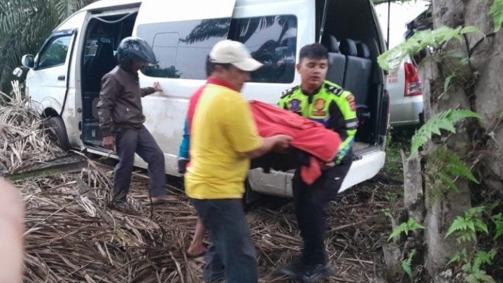 Kecelakaan di Jalinsum Dharmasraya, 1 Tewas 3 Luka-luka