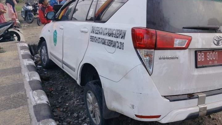 Ambulans Pemko Padang Sidempuan Alami Kecelakaan Tunggal di Pasaman, Sopir dan Pasien Tewas