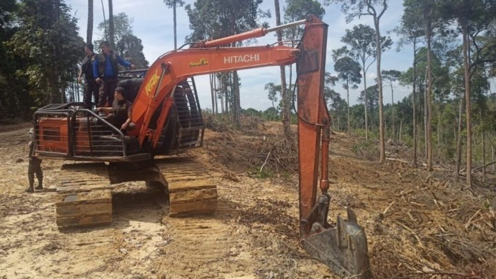 Pemilik Alat Berat Perambah Hutan di Gunung Sahilan Dipanggil DLHK Riau