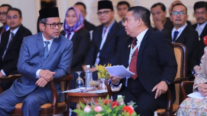 Sosek Malindo Kembali Diaktifkan, Kedua Negara Berkomitmen Bangun Ekonomi Dua Negara Serumpun Sosek Malindo Kembali Diaktifkan, Kedua Negara Berkomitmen Bangun Ekonomi Dua Negara Serumpun