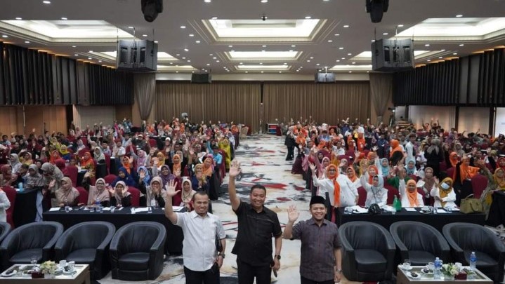Markarius Anwar Latih Publik Speaking Ratusan Tokoh Masyarakat Pekanbaru