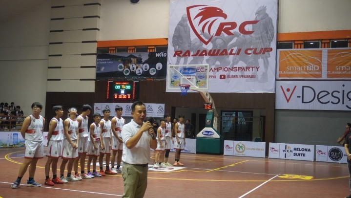 Kadispora Pekanbaru Hazli Resmi Buka Rajawali Cup III Kadispora Pekanbaru Hazli Resmi Buka Rajawali Cup III
