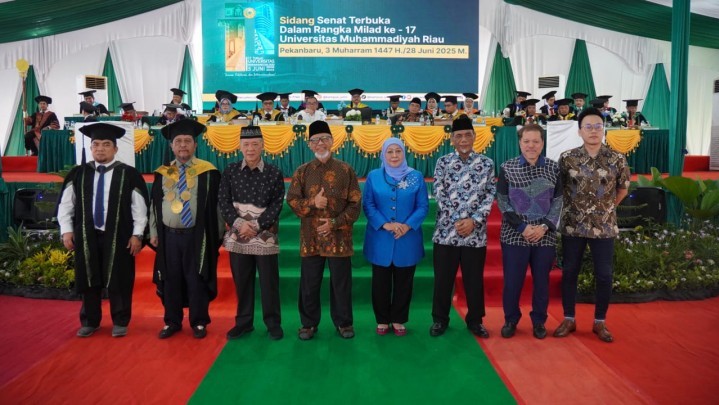 Dari Malaysia ke UMRI: Dato’ Suhaimi Shahadan dan Spirit Wirausaha di Milad ke-17 Dari Malaysia ke UMRI: Dato’ Suhaimi Shahadan dan Spirit Wirausaha di Milad ke-17