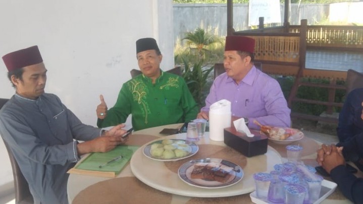 Dukungan Peralihan PPPK ke PNS Terus Mengalir, Ustad Abdul Somad Apresiasi Keinginan Guru PPPK Dukungan Peralihan PPPK ke PNS Terus Mengalir, Ustad Abdul Somad Apresiasi Keinginan Guru PPPK