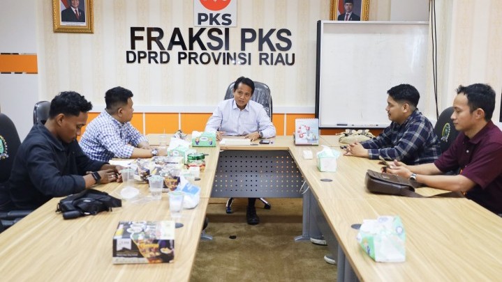 Anggota DPRD Riau, Samsuri Daris Terima Kunjungan HIPPMIH Riau dan IKAMI Sulsel