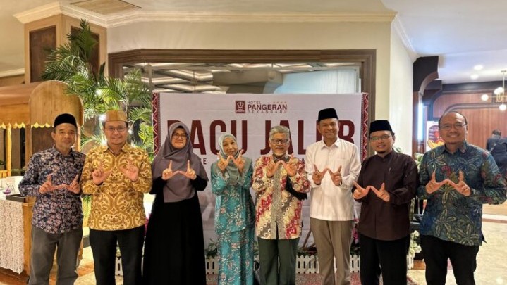Bentuk World Zakat dan Wakaf FCR Bersama Tokoh Internasional, BWI Riau Jalin Kolaborasi Global Bentuk World Zakat dan Wakaf FCR Bersama Tokoh Internasional, BWI Riau Jalin Kolaborasi Global