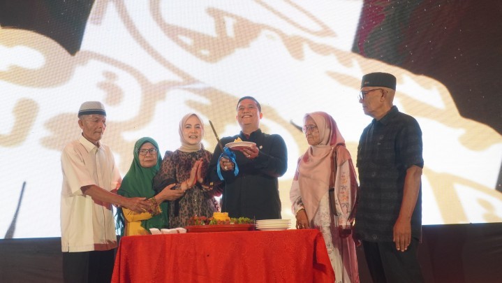 Malam Anniversary HUT ke-10, 1 Dekade Dedindo Jaya Perkasa, Bersama Membangun Impian, Inovasi Tanpa Batas