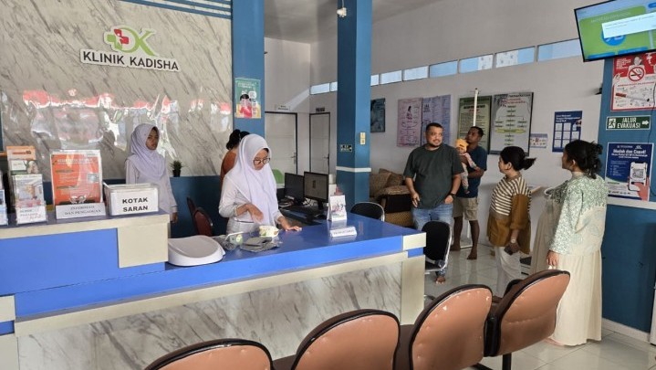 Anggota DPRD Kampar Ramli, S.Kom Silaturahmi ke Klinik Pratama Kadisha dan Apotek Sarah, Bahas Pelayanan BPJS Anggota DPRD Kampar Ramli, S.Kom Silaturahmi ke Klinik Pratama Kadisha dan Apotek Sarah, Bahas Pelayanan BPJS
