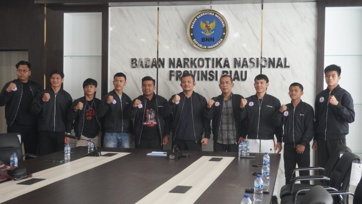 Di Pimpin Zulkardi Muaythai Pekanbaru Silaturahmi Bersama BNNP Riau