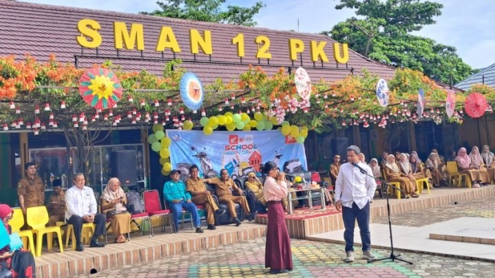 Kampanye Literasi Honda SPS di SMAN 12 Pekanbaru, Dua Kepala Dinas Bangga Program Literasi yang Ditaja SPS Riau