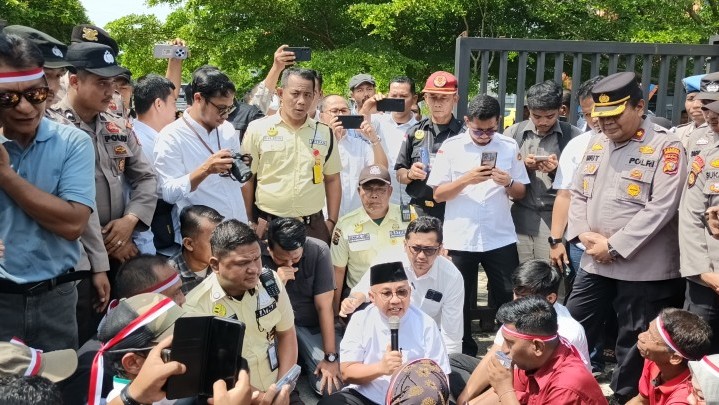 Unjuk Rasa Kondusif, Kepala Kantor Pertanahan Pekanbaru Jumpai Pendemo