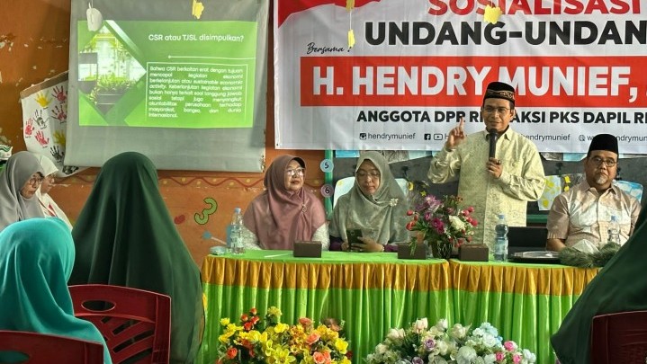 PW Al Washliyah Riau Silaturahmi dan Sampaikan Aspirasi kepada Anggota Komisi VII DPR RI Hendry Munief PW Al Washliyah Riau Silaturahmi dan Sampaikan Aspirasi kepada Anggota Komisi VII DPR RI Hendry Munief