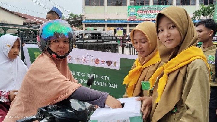 Keluarga Besar SMK Muhammadiyah 3 Pekanbaru Gelar Aksi Peduli Bencana Sumatera