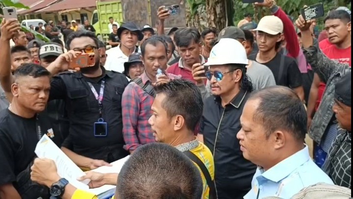 Dukungan Tokoh Adat dan Pemuda Desa Kualu atas KSO Kampar Jaya Bersama: Zaman Jimmy Habis, Kini Rakyat Jadi Tuan di Negeri Sendiri!
