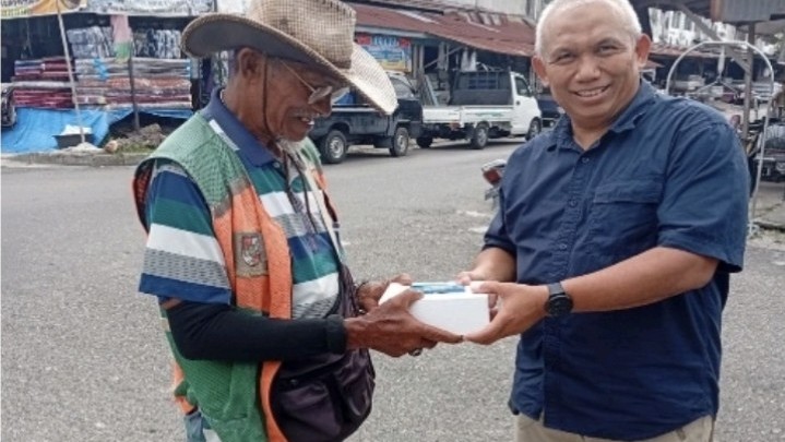 Pelindo Regional 1 Pekanbaru Berbagi Takjil Gratis Dalam Rangka