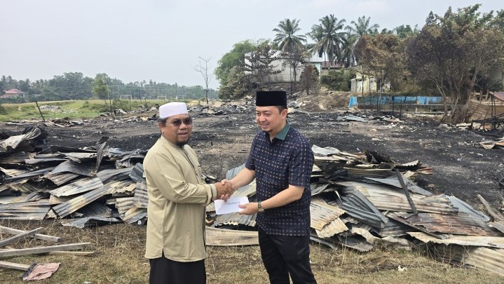 Kunjungi Pesantren Syekh Burhanuddin Kuntu Pasca Kebakaran, Syahrul Aidi Ajak Semua Pihak Berdonasi