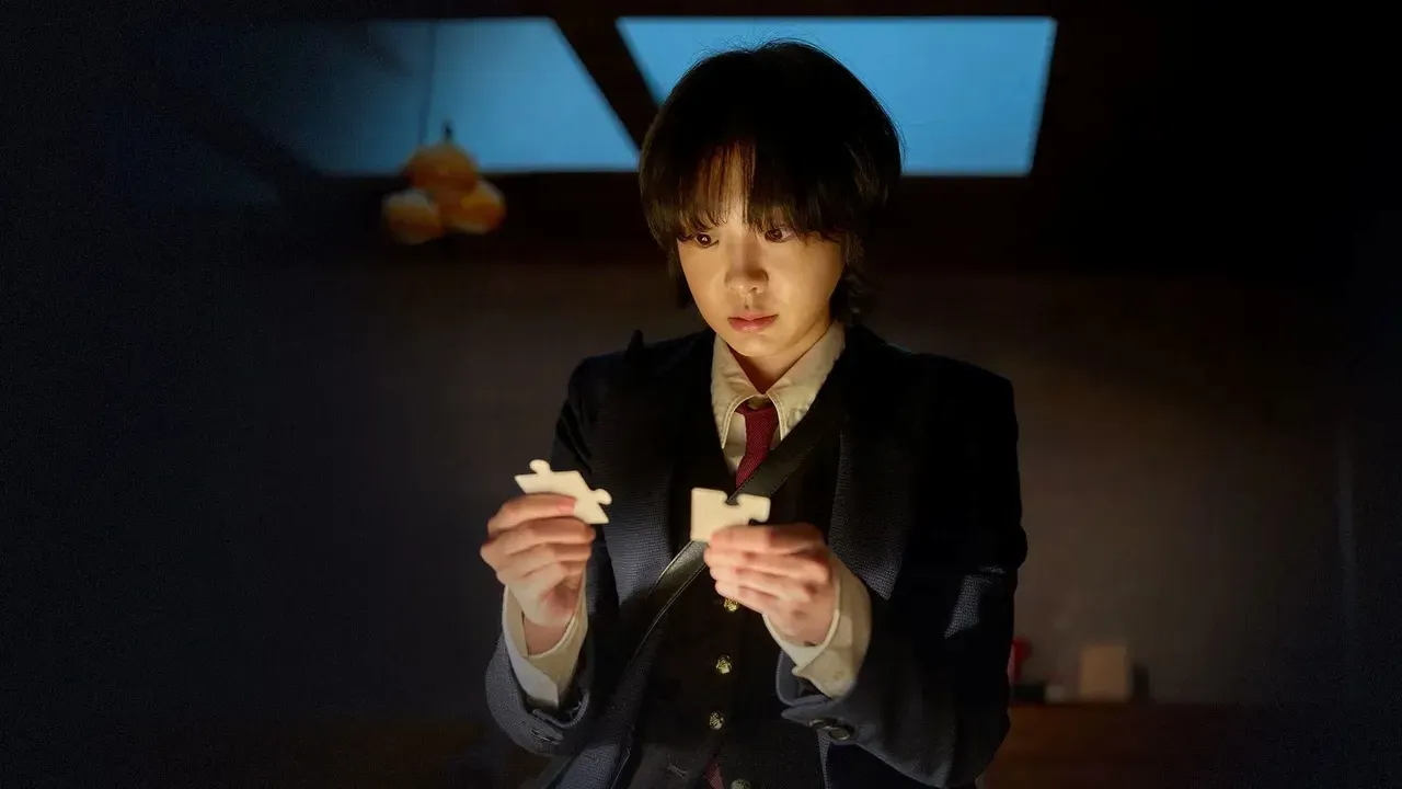 5 Drama Korea yang Menjadikan Sebuah Benda sebagai Petunjuk Penting Cerita Penuh Teka-Teki, Wajib Tonton Akhir Pekan