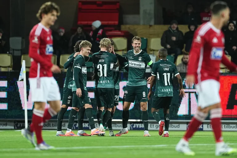 AGF Aarhus Ditahan Egnatia 1-1: Jakob Poulsen Murka soal Penalti yang Tak Diberikan