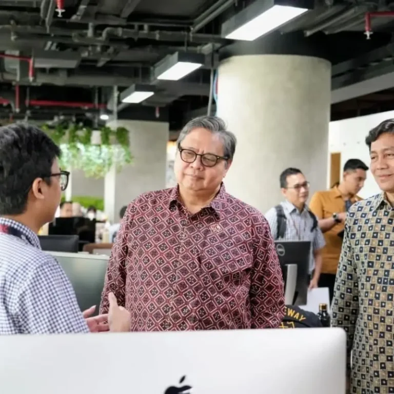 Airlangga Bidik Investasi AI hingga Rp 216,79 Triliun, Peluang Emas bagi Ekonomi Digital Indonesia