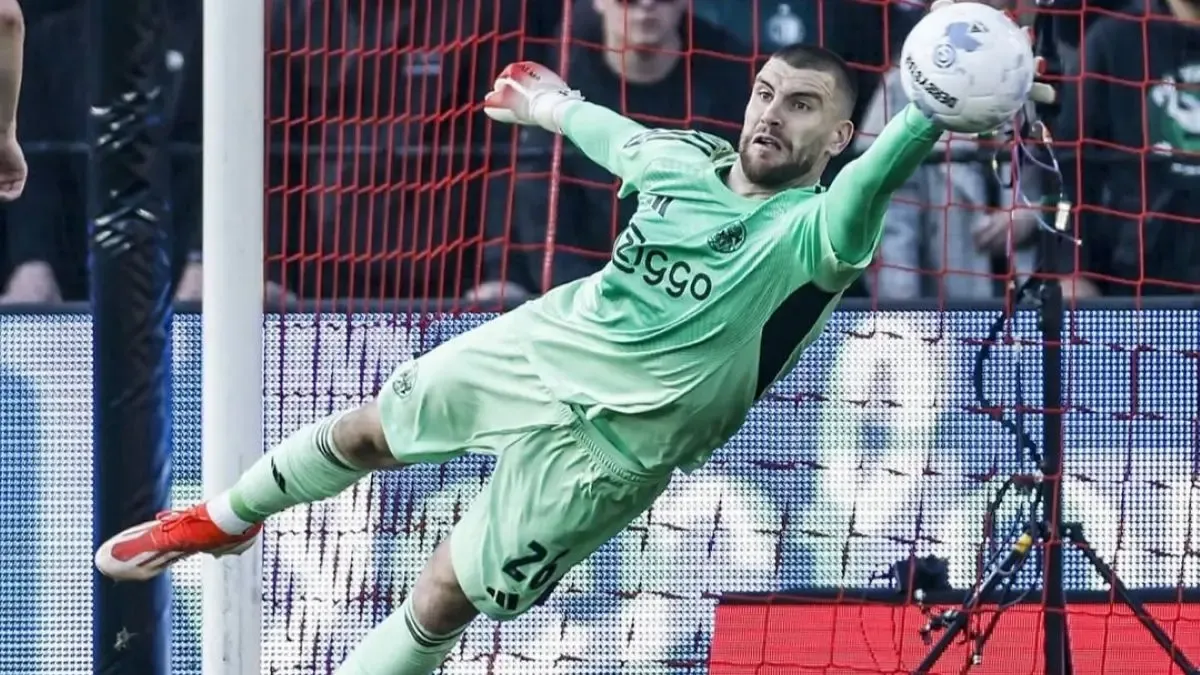 Ajax Amsterdam Atalanta 2-0: Gol Menit Akhir Bungkam Atalanta, Maarten Paes Kembali Menghangatkan Bangku Cadangan