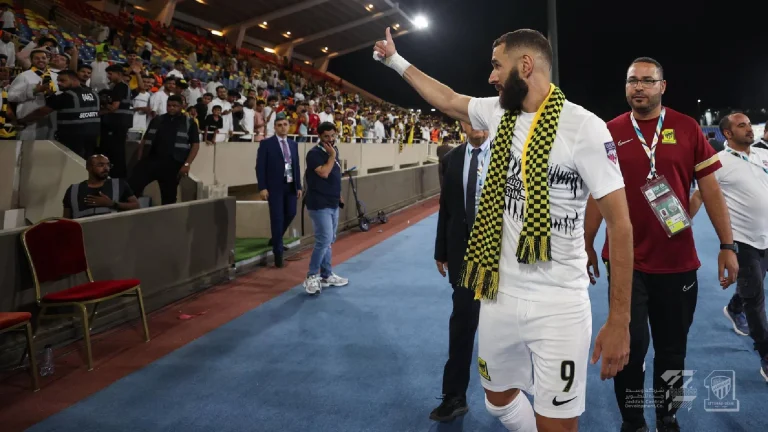 Al Ittihad Terus Memburu Puncak: Kemenangan Dramatis atas Al Diriyah dan Misteri Tawaran Rp744 Miliar yang Bikin Feyenoord Curiga