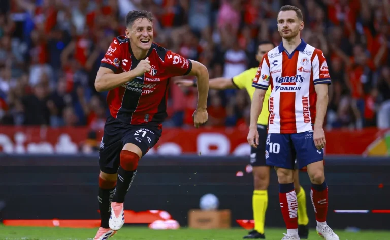 Atlético San Luis vs Atlas: Duel Sengit Tanpa Gol di Babak Pertama, Rojinegros Kehilangan Dua Pilar